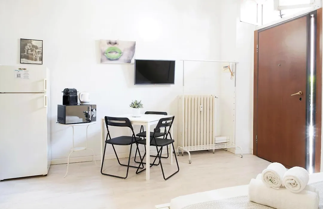 Smart Apartment Central Station-1